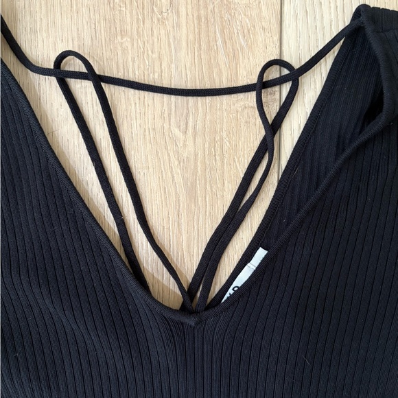 Na-kd black ribbed long sleeve top with straps on chest and back medium - Picture 2 of 5